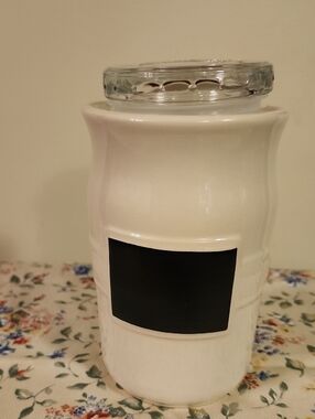 Longaberger Woven Traditions Chalk Crock Canister With Glass Lid
